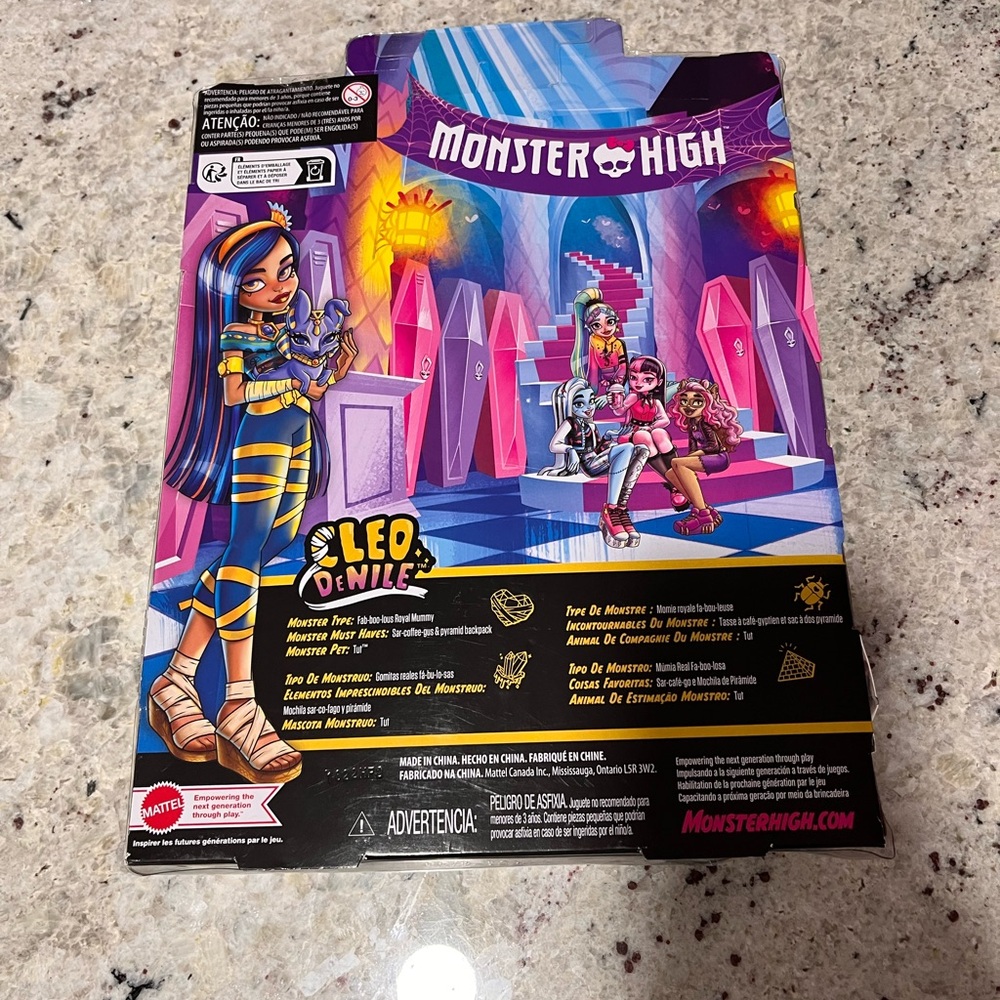 Monster High Cleo de Nile Doll with Blue and Gold Outfit - Picture 4 of 4